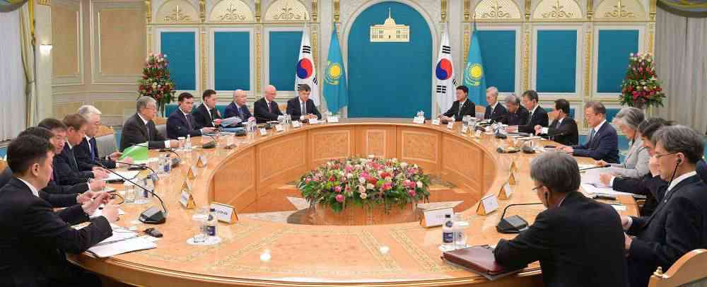 Мемлекет басшысы Корея Президентімен кездесті