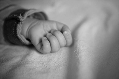 Первый младенец с коронавирусом скончался в США
