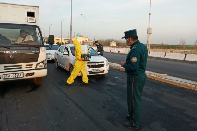 Передвижение на автомобилях в личных целях запретили в Узбекистане