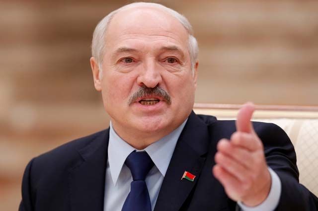 «Ты своим вирусом займись!» Лукашенко жестко ответил главе соседней страны