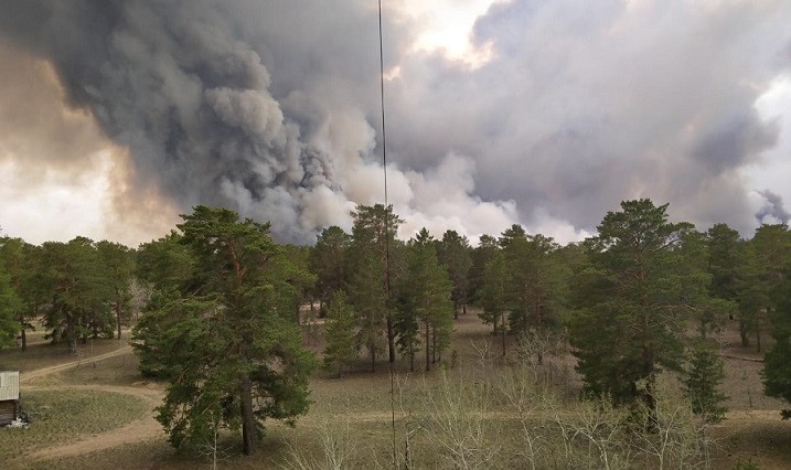 Лесной пожар в ВКО: огнем охвачено 2 тыс. гектаров