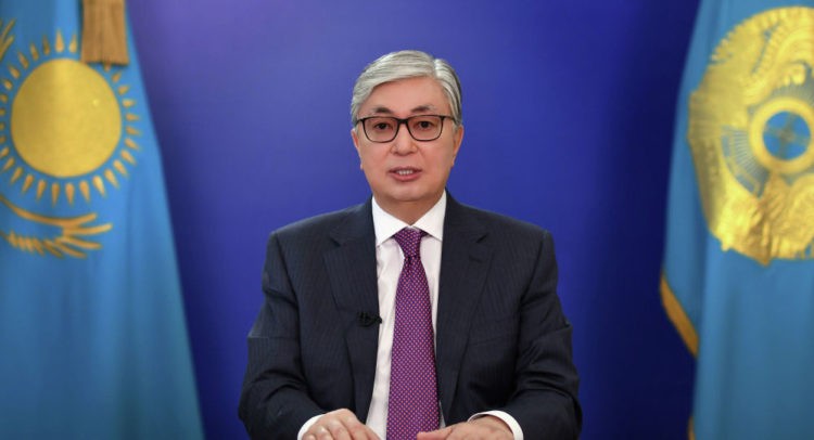 Мемлекет басшысы қазақстандықтарды Жеңістің 75 жылдығымен құттықтады