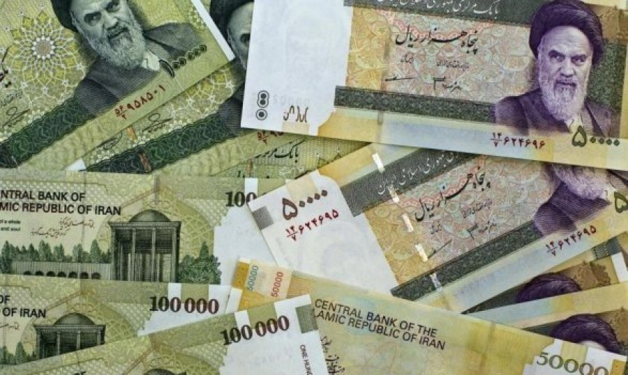 Иран меняет национальную валюту