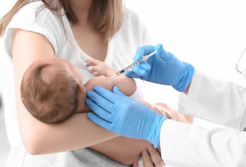 Обязательную вакцинацию детей одобрили в Мажилисе   