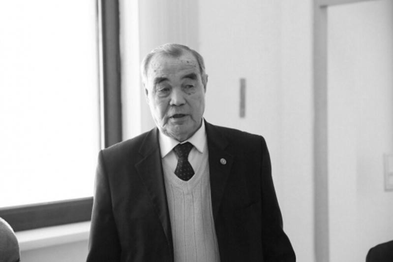 Умер ветеран казахстанского бокса Серик Абденалиев