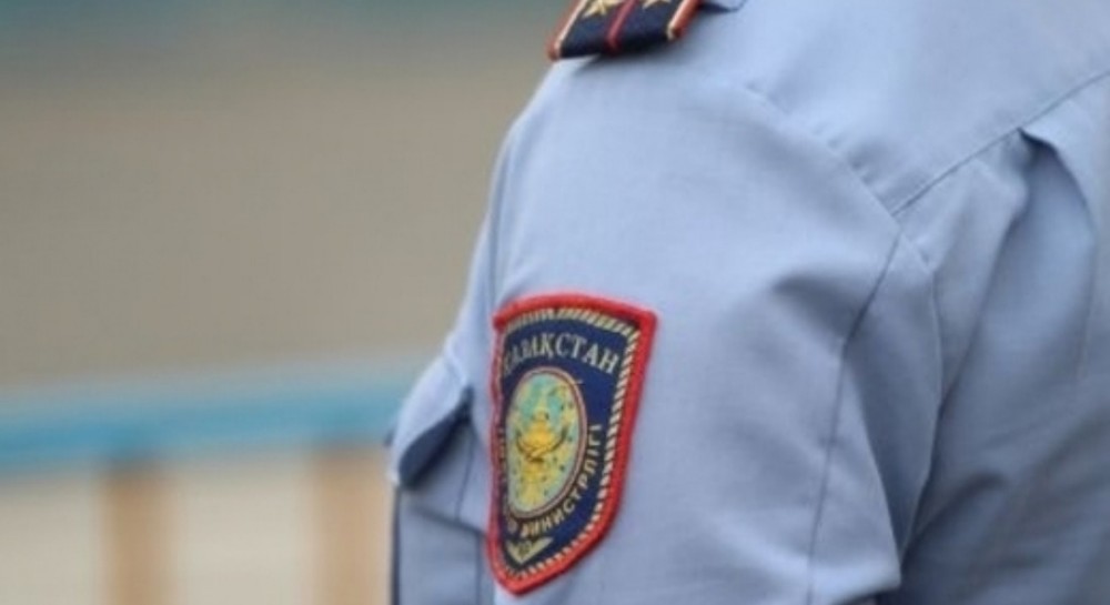 Казахстанские полицейские оформили кредит на заключенного