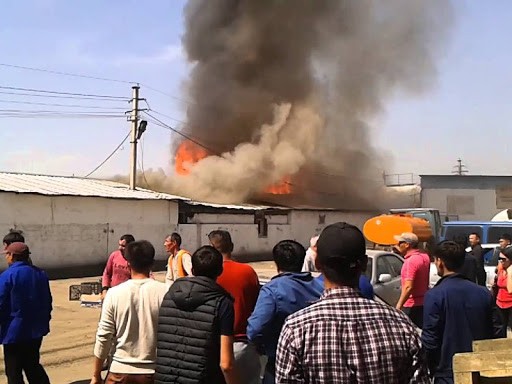 Пожар произошел на рынке «Алтын Орда» под Алматы (видео)