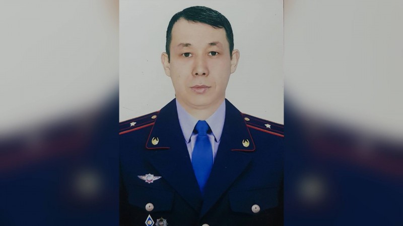 Полицейский Алматы выпрыгнул за педофилом с 13-го этажа