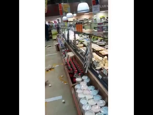 Женщина устроила погром в супермаркете Нур-Султана