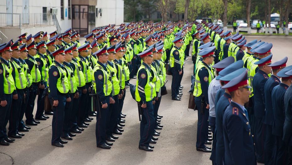 Какую зарплату теперь получают алматинские полицейские   