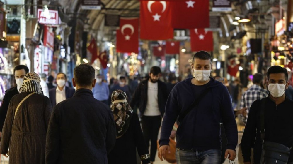 В Турции объявили о втором пике пандемии коронавируса   