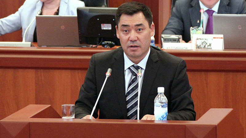 В Кыргызстане отменили решение депутатов, а потом снова утвердили Жапарова премьер-министром