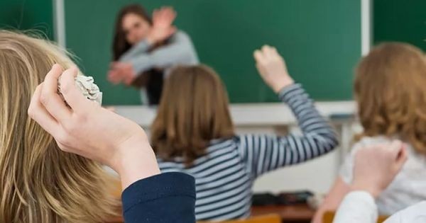 Родителей наказали за оскорбление учителей