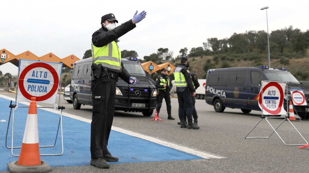 Испания запретила передвижение между регионами