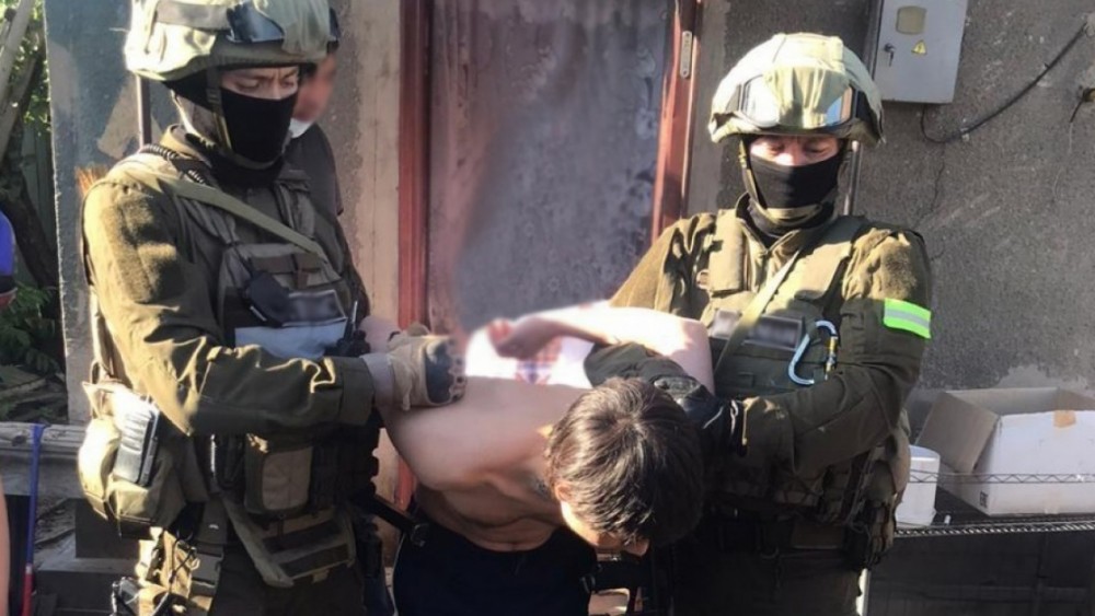 В Алматинской области в ходе спецоперации были задержаны члены преступной группы