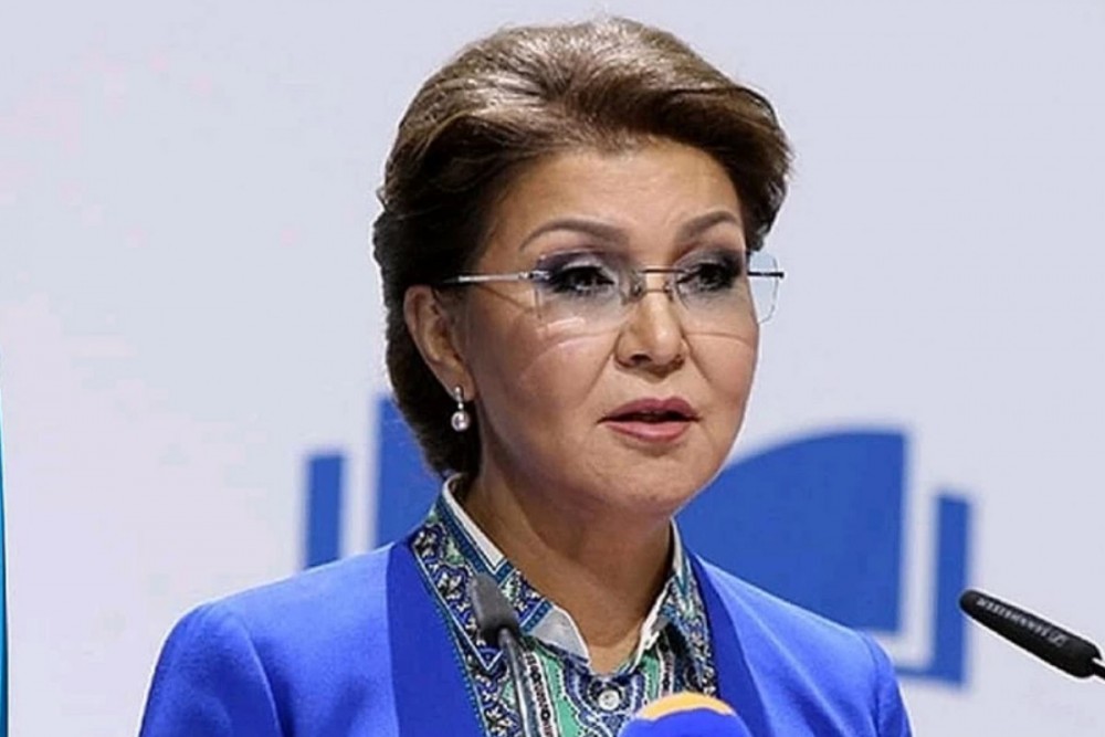 Назарбаева вошла в список депутатов Мажилиса от «Nur Otan»