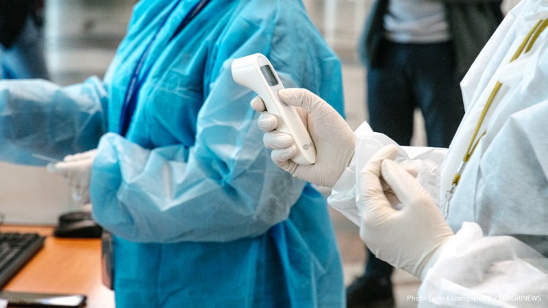В Казахстане снова более тысячи случаев заражения коронавирусом за сутки