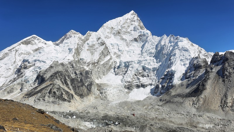 Непал запретил восходить на Эверест альпинистам, придумавшим историю о его покорении