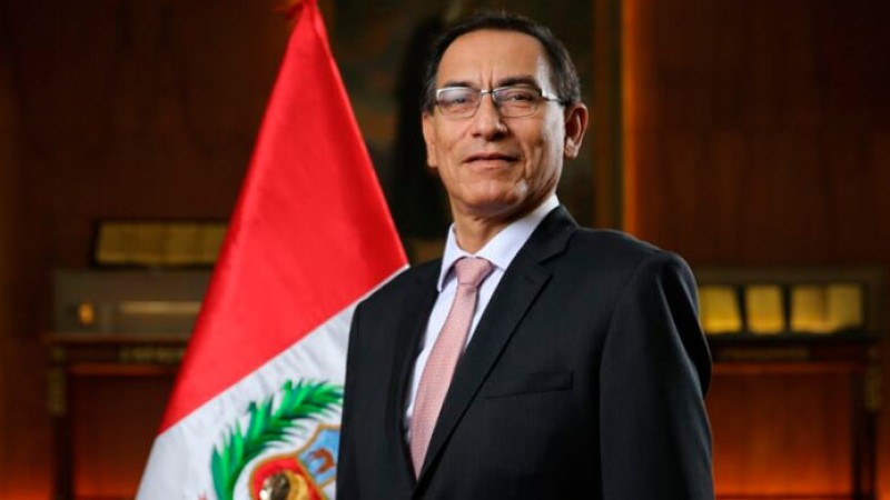 Экс-президента и чиновников Перу обвинили в тайной вакцинации