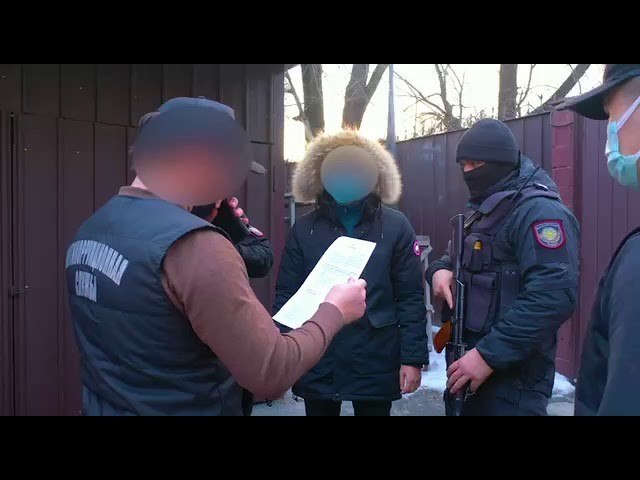    Появилось видео задержания сотрудников акимата  в Алматинской области   