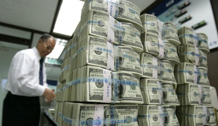 100 млн $ хотят занять власти Казахстана