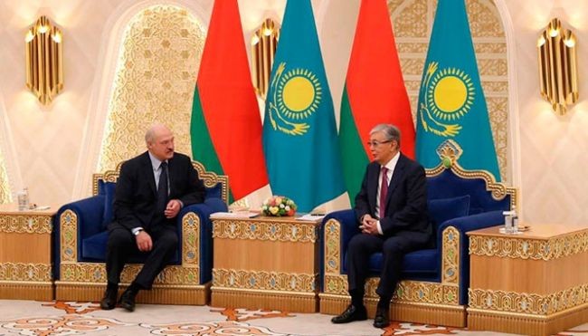 Лукашенко ждет визита Токаева   