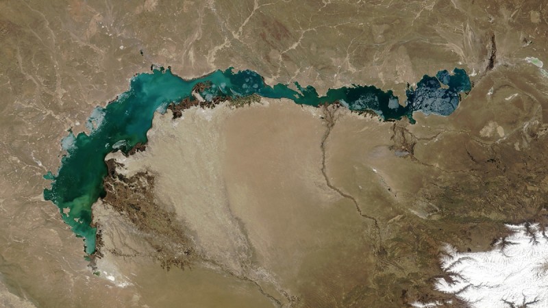 Kитай ставит под угрозу крупнейшее озеро Казахстана