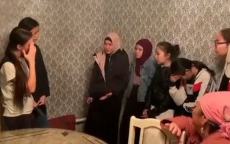 Драка девушек в хиджабе: избитой школьнице заплатят 400 тысяч тенге