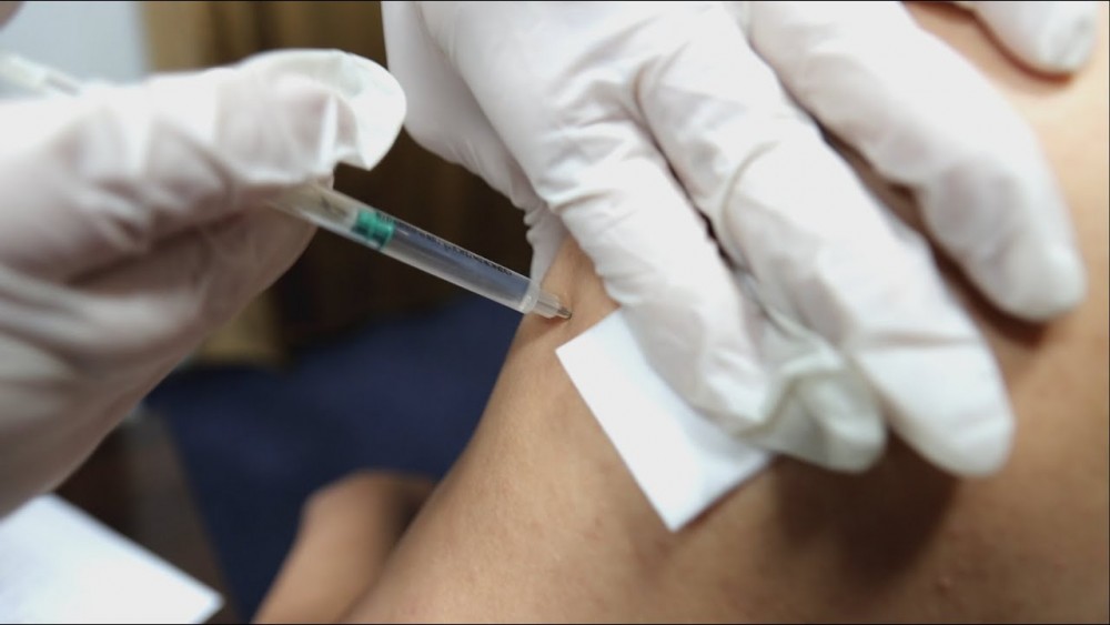 Сегодня были вакцинированы 50 госслужащих Карасайского района