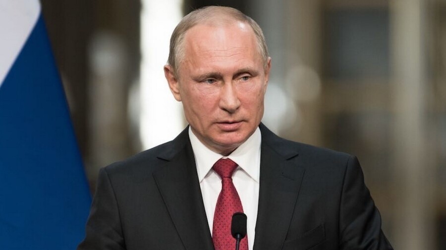 Путин предложил единовременно выплатить всем российским семьям с детьми школьного возраста по 10 тысяч рублей   