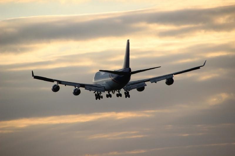 Казахстан увеличивает количество авиарейсов в ряд стран