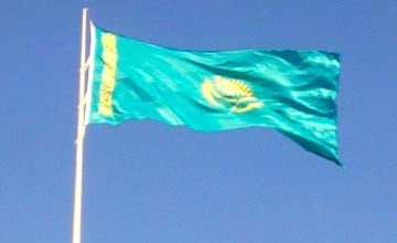В Атырау произошел еще один инцидент с флагом Казахстана   