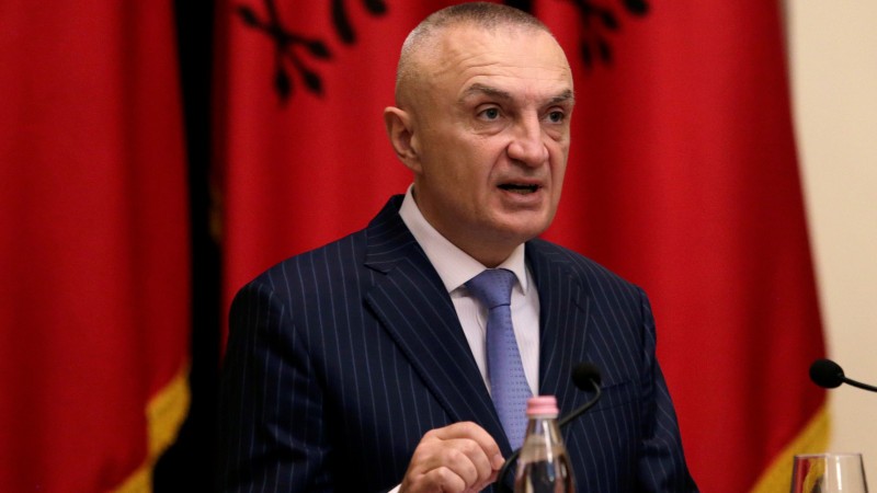 Парламент Албании объявил импичмент президенту   