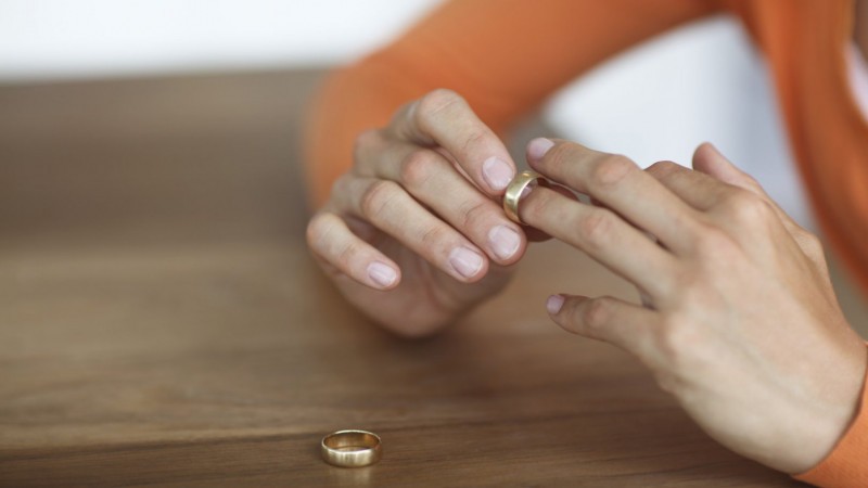 Статистика: 5 из 100 пар разводятся, не прожив вместе и года   
