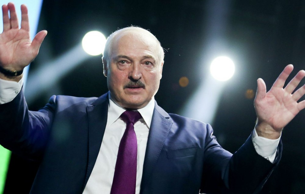 Лукашенко передал часть своих полномочий   