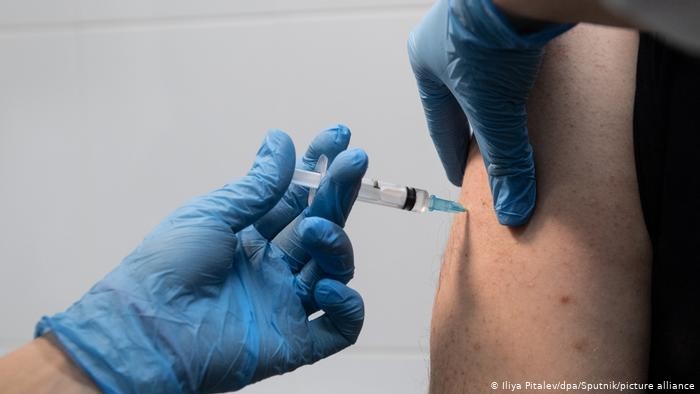 Вакцина алғаннан кейін қанша қазақстандық коронавирус жұқтырды