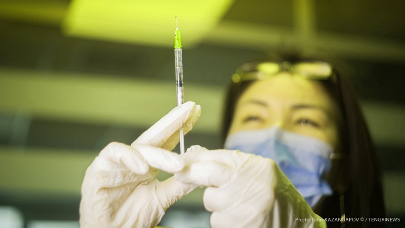 Женщину «вакцинировали» без ее ведома в ВКО   