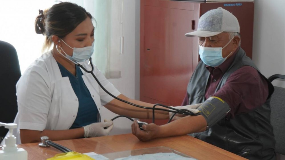 Жители 10 сел Алматинской области вакцинировались на все сто