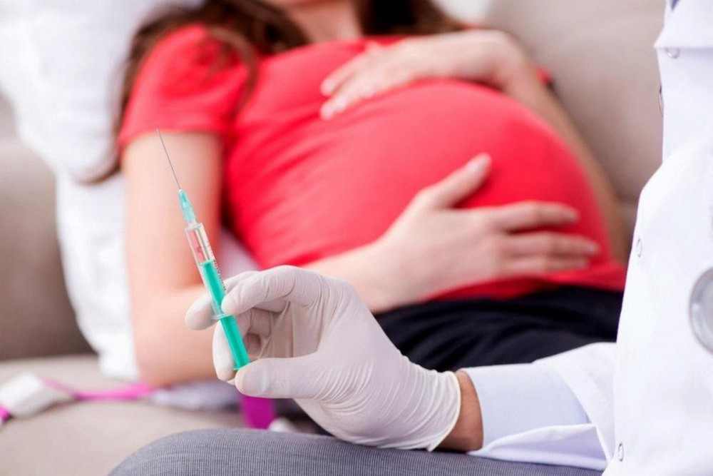 О вакцинации подростков, беременных женщин и кормящих матерей