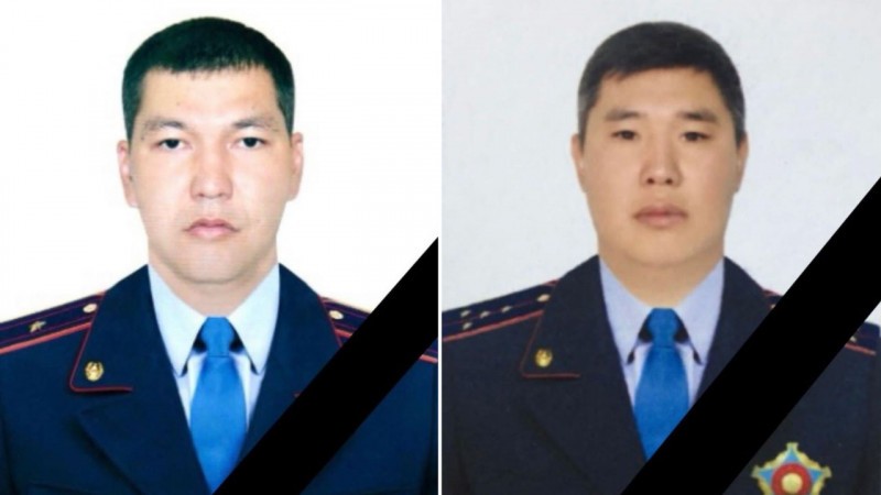 Стрельба в Алматы: семьям погибших полицейских выдали квартиры