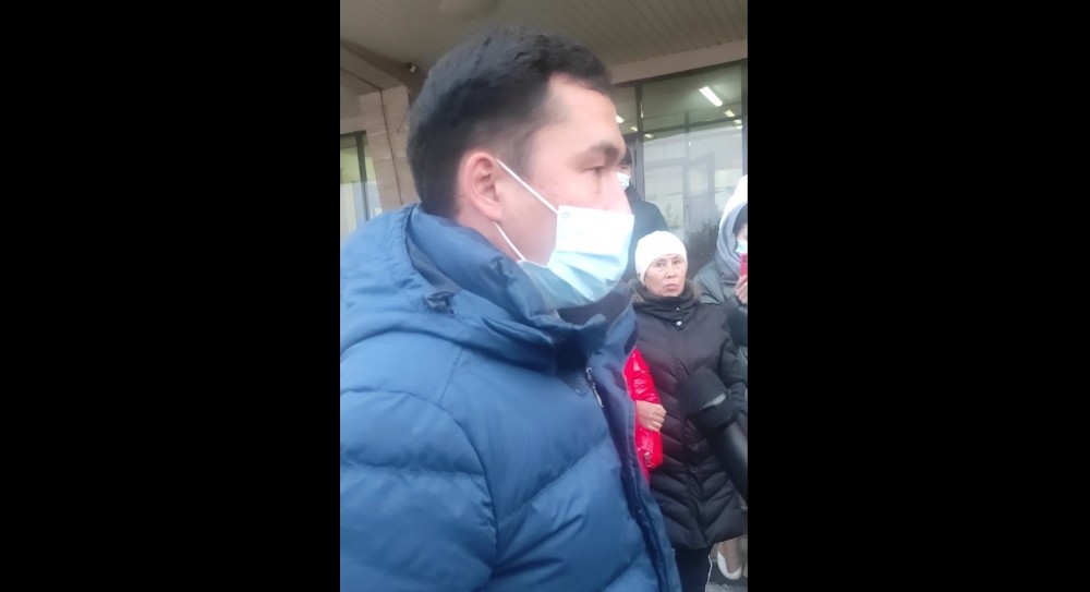 Жители микрорайона «Алтын ауыл» города Каскелен обеспокоены нерабочим состоянием лифтов
