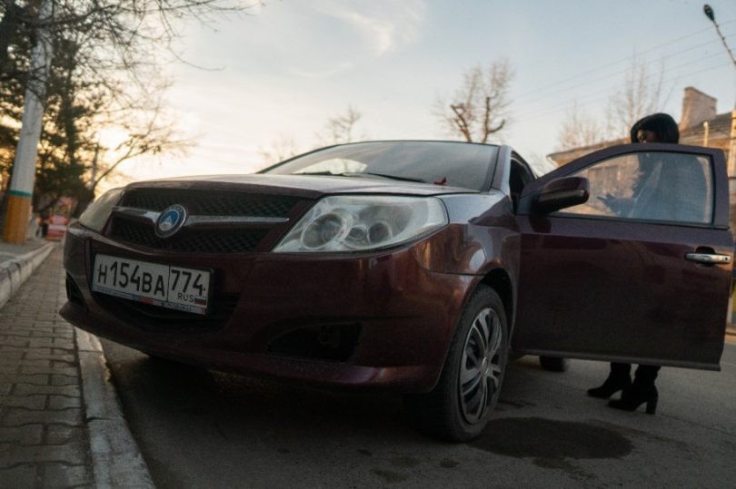 Авто с российскими номерами больше останавливать не будут