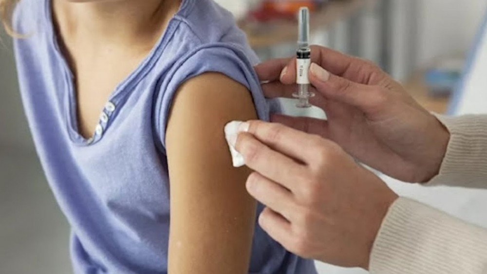 АҚШ-та балаларға 5 жастан бастап вакцина салу мақұлданды   