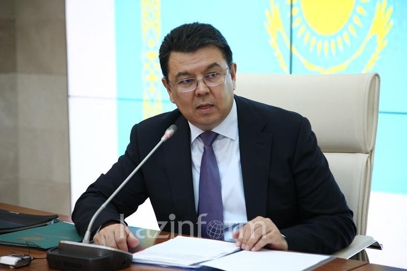 Алматы облысының жаңа әкімі басқарма басшысына сөгіс берді