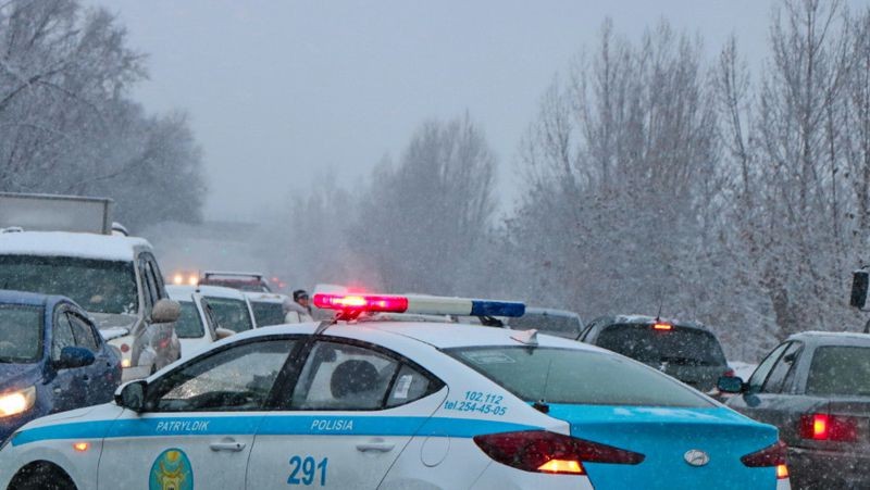 ДТП с участием более 10 автомобилей произошло в Алматы